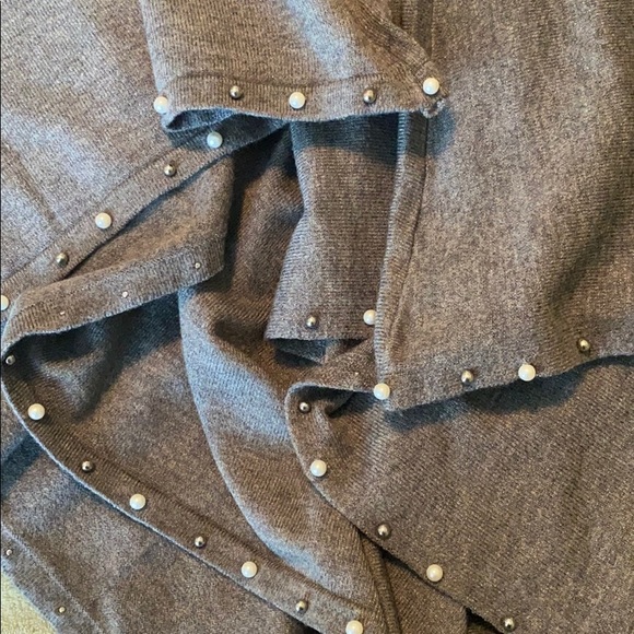 Sophia Poncho - Picture 4 of 5